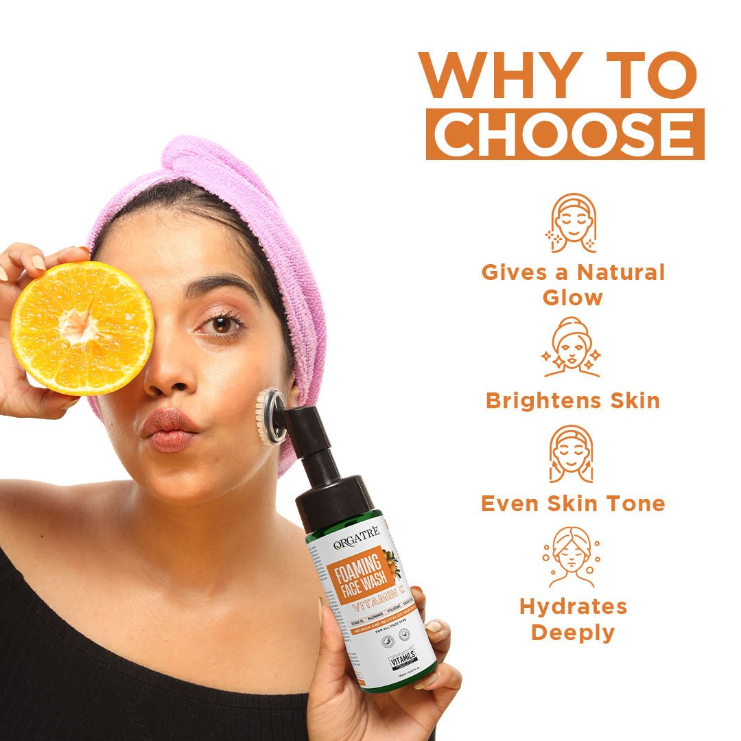 Vitamin C Foaming Face Wash (With built-in face brush)