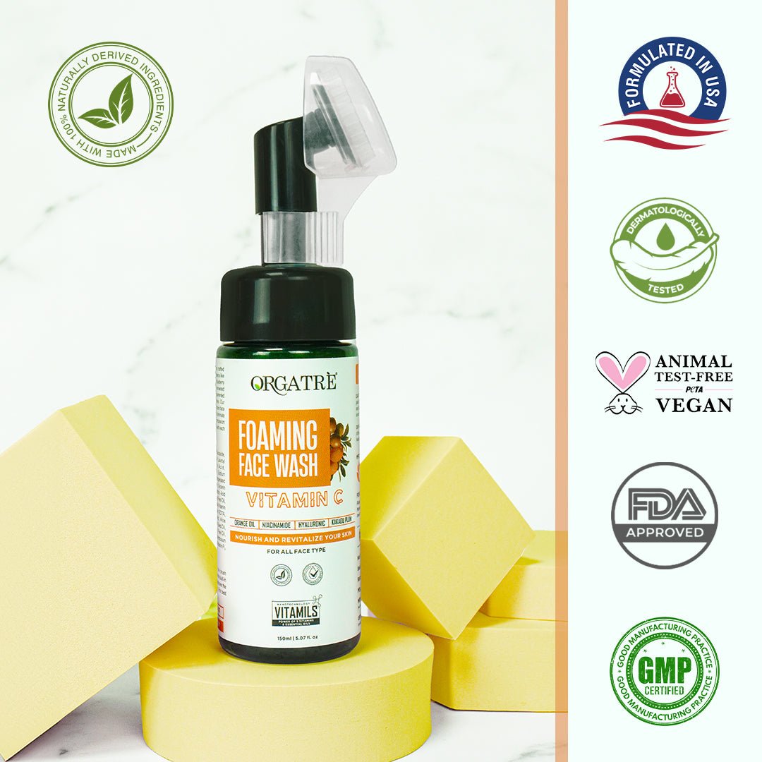 Vitamin C Foaming Face Wash (With built-in face brush)